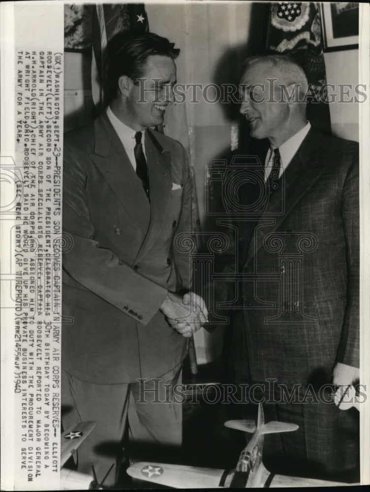 1940 Press Photo Elliott Roosevelt celebrated 30th birthday by becoming Captain - Historic Images