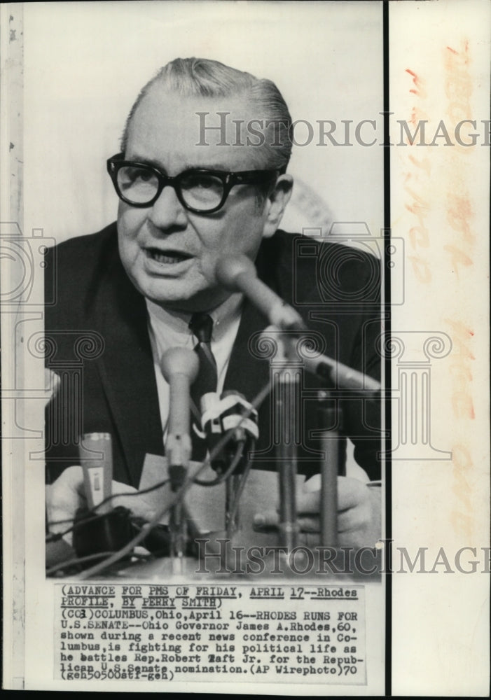 1970 Press Photo Ohio Governor James A. Rhodes during a news conference - Historic Images