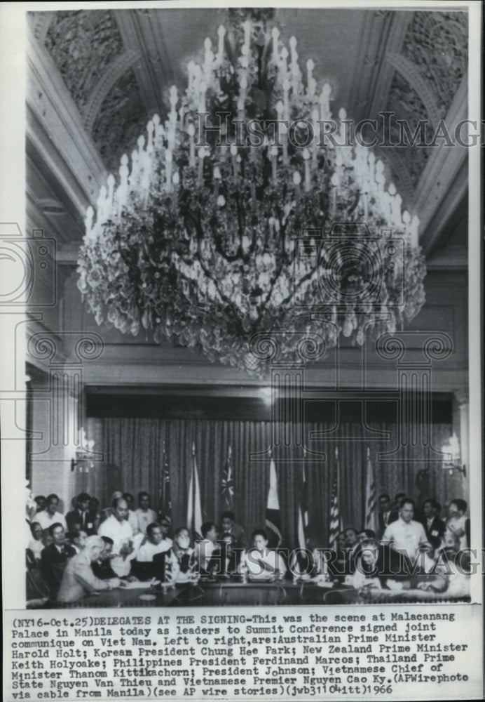 1966 Press Photo Leaders of Summit Conference in Malacañang Palace in Manila - Historic Images