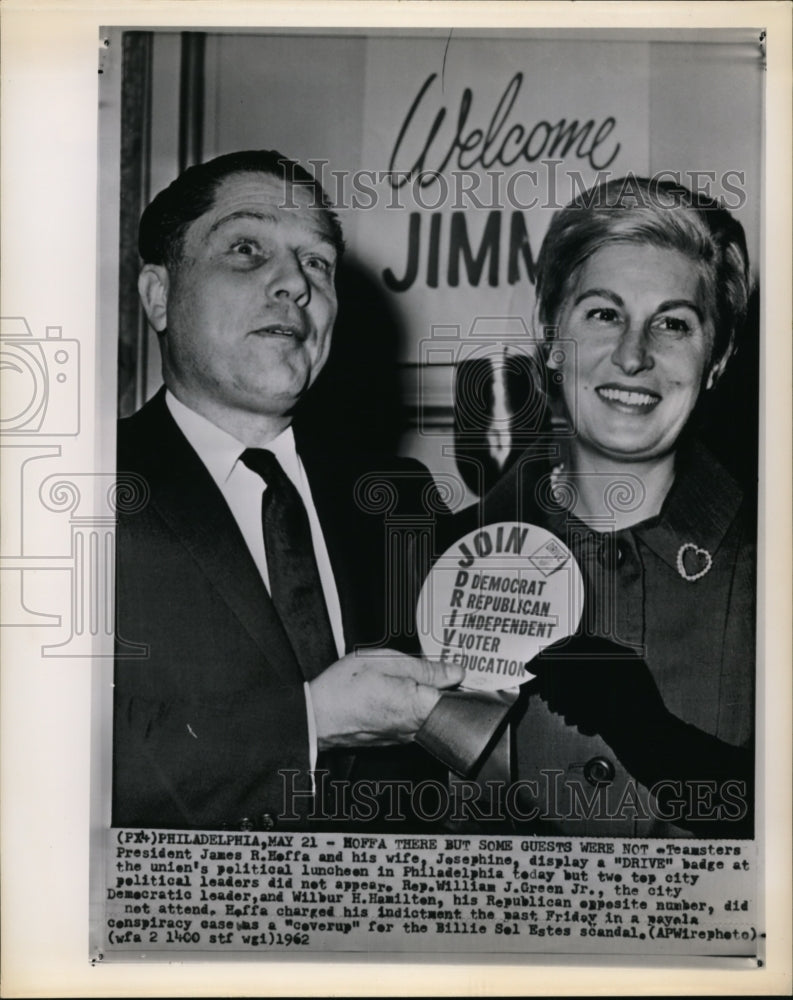 1962 Wire Photo President James Hoffa and His Wife Josephine Holding a Badge - Historic Images