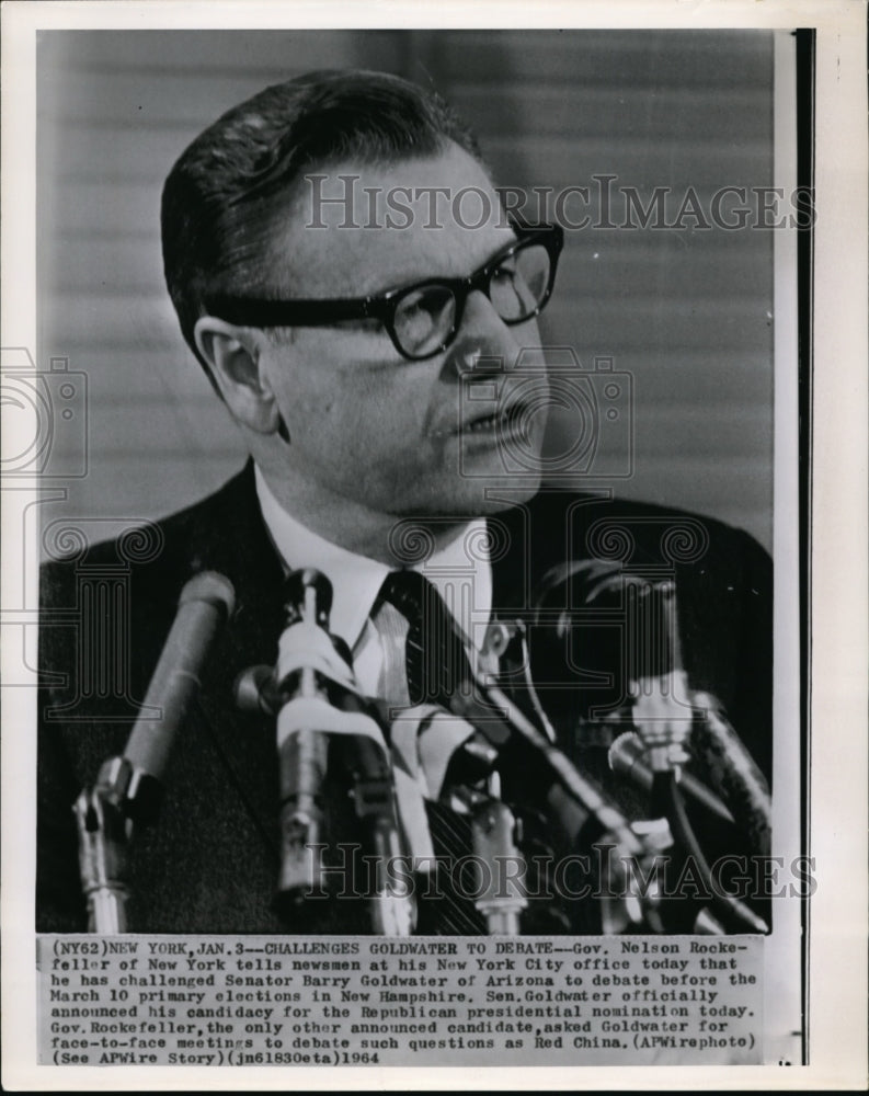 1964 Press Photo Gov. Nelson A. Rockefeller of New York tells newsmen at his - Historic Images