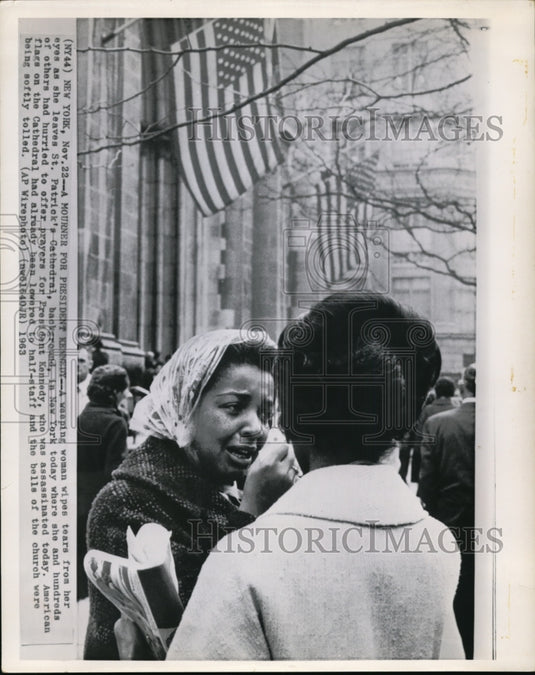 1963 Wire Photo Weeping woman for Pres Kennedy at St Patrick's Cathedral - Historic Images