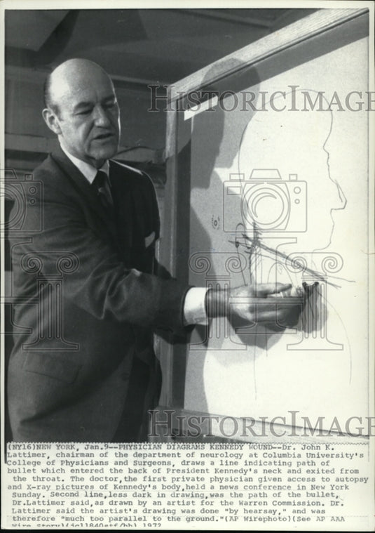 1972 Press Photo Dr John Lattimer on diagram of bullet that entered Pres Kennedy - Historic Images