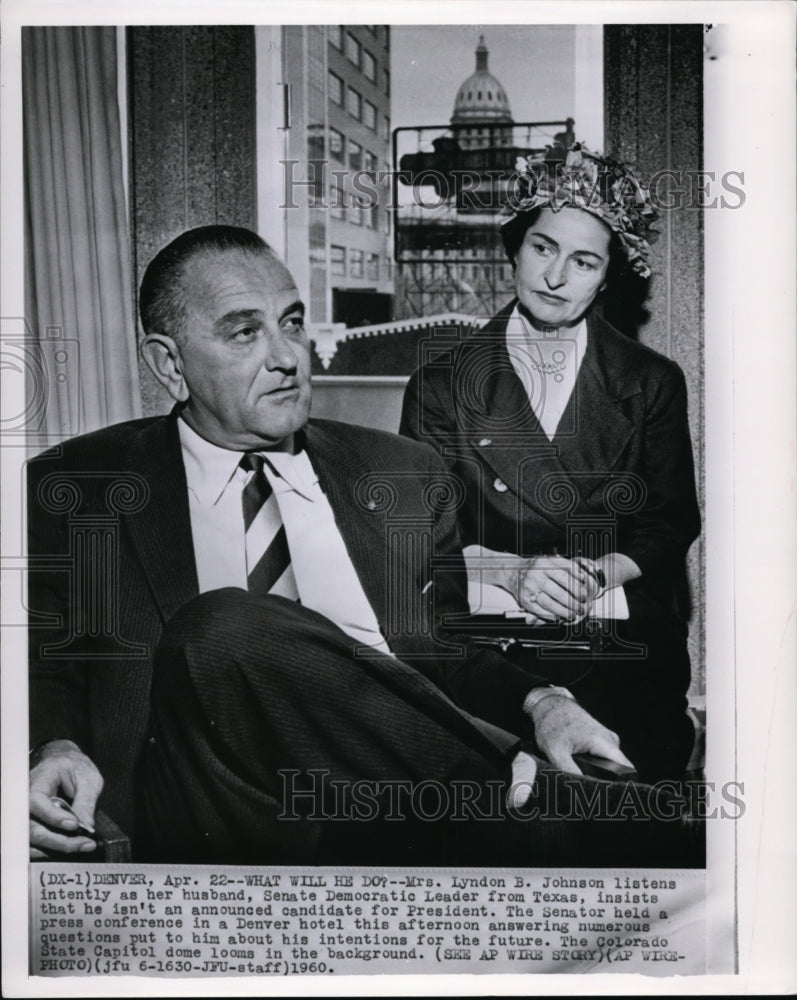 1960 Press Photo Mrs. Johnson listens as Sen. Johnson insists - Historic Images