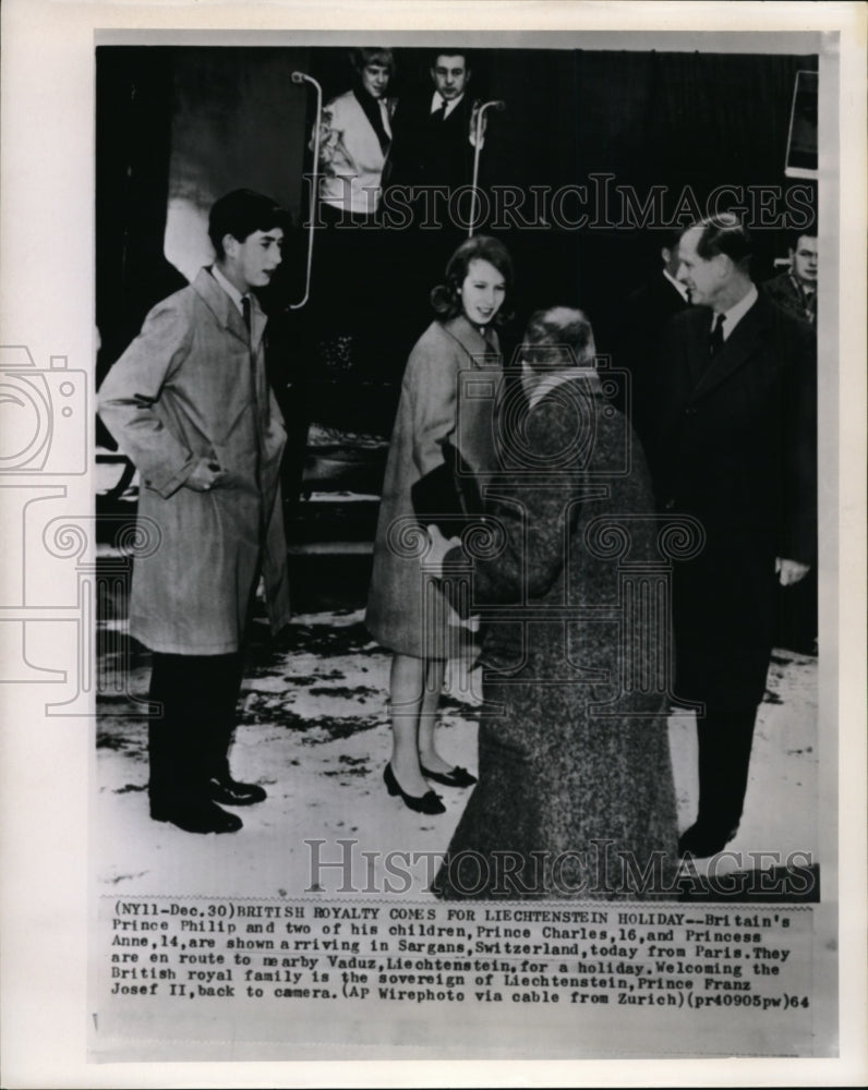 1964 Press Photo British Royalty arriving in Sargans, Switzerland from Paris - Historic Images