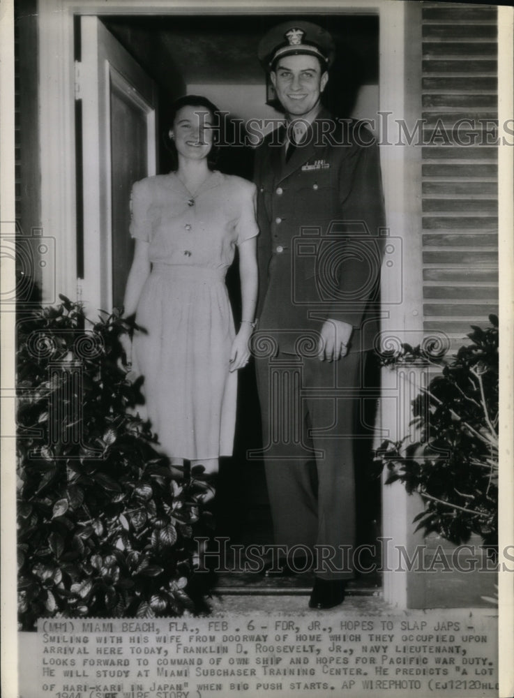 1944 Press Photo Lt. Roosevelt Jr. looks forward to command of own ship - Historic Images