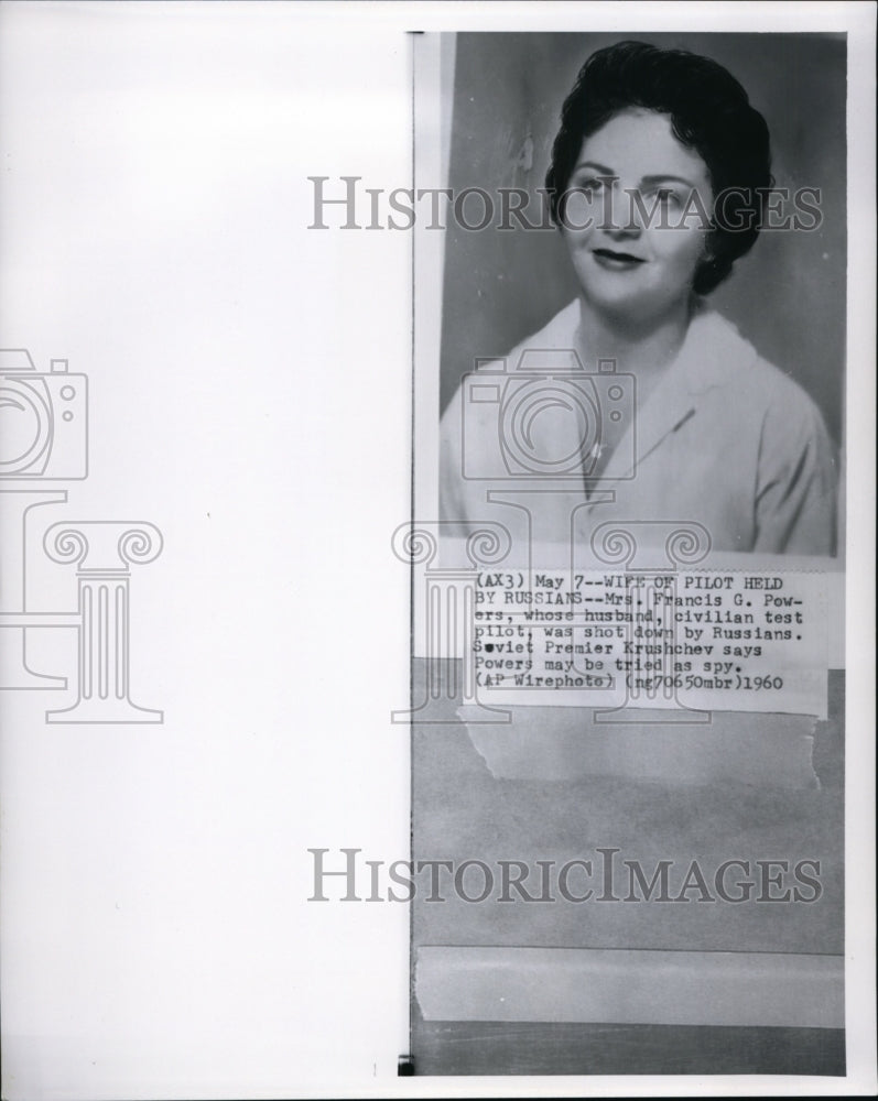 1960 Press Photo Mrs. Francis G. Powers, whose husband, civilian test pilot - Historic Images