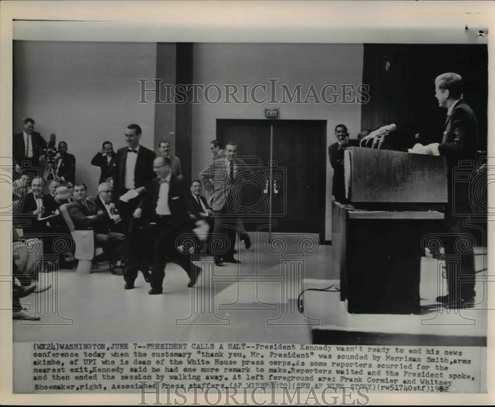 1962 Press Photo Pres. Kennedy wasn&#39;t ready to end his news conference - Historic Images