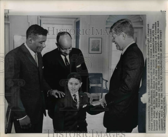 1962 Press Photo Pattwrson introduces Cicala to Pres. Kennedy at the White House - Historic Images