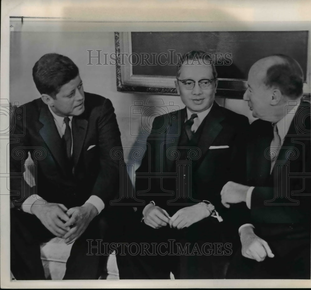 1962 Press Photo Pres. Kennedy meets U Thant at Waldorf Astoria Hotel in NY City - Historic Images