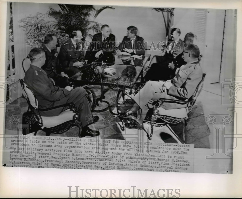 1962 Press Photo Military Chiefs meet for Conference with Pres. Kennedy - Historic Images