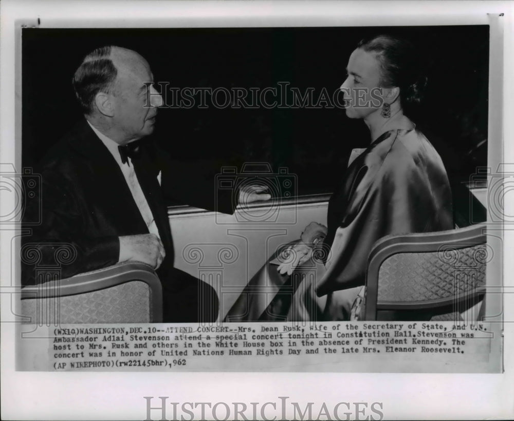 1962 Press Photo Rusk &amp; Stevenson attend a concert in Constitution Hall - Historic Images