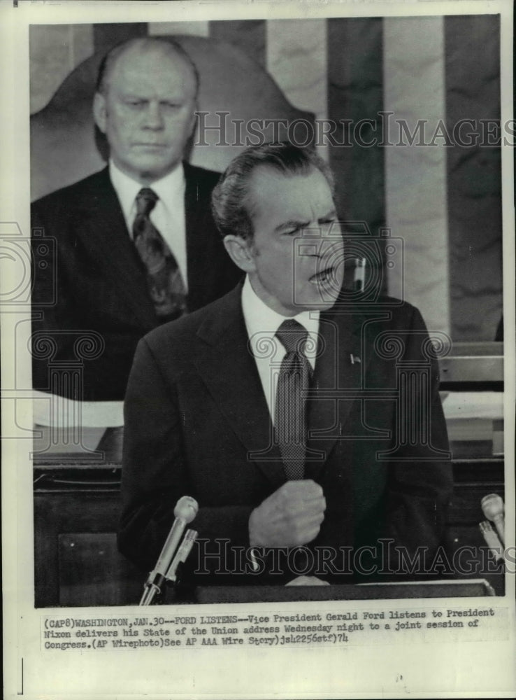 1974 Press Photo VP Ford listens to Pres. Nixon delivers State of the Union Add. - Historic Images