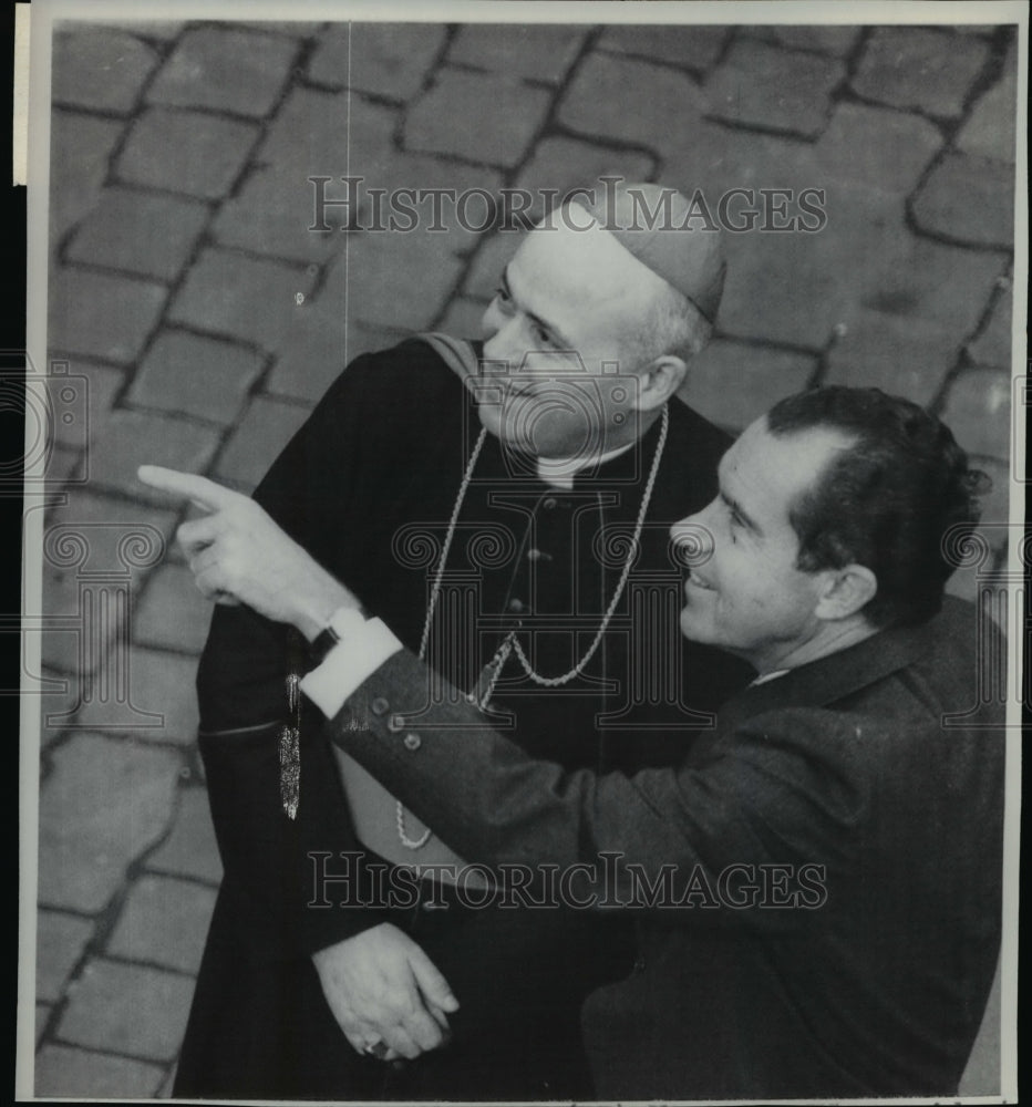 1969 Visiting US President Richard Nixon and Msgr Giovanni Benelli - Historic Images