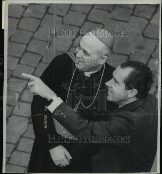 1969 Visiting US President Richard Nixon and Msgr Giovanni Benelli - Historic Images