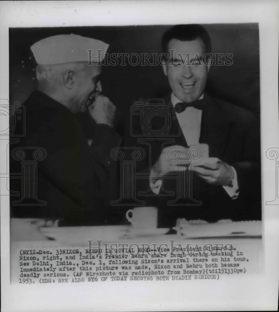 1953 Press Photo VP Richard Nixon and India&#39;s Premier Nehru share laugh - Historic Images