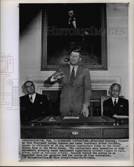 1962 Press Photo Pres. Kennedy with Lyndon Johnson and Arthur Goldberg. - Historic Images