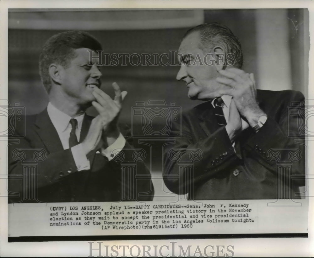 1960 Press Photo Sens John Kennedy &amp; Lyndon Johnson applaud a speaker - Historic Images