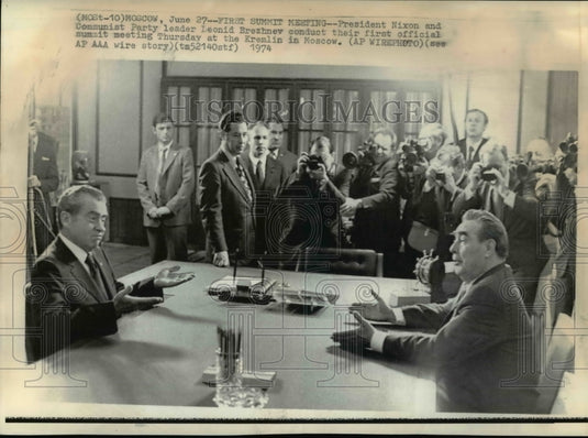 1974 Press Photo First Summit meeting of Nixon & Brezhnev at Kremlin in Moscow - Historic Images