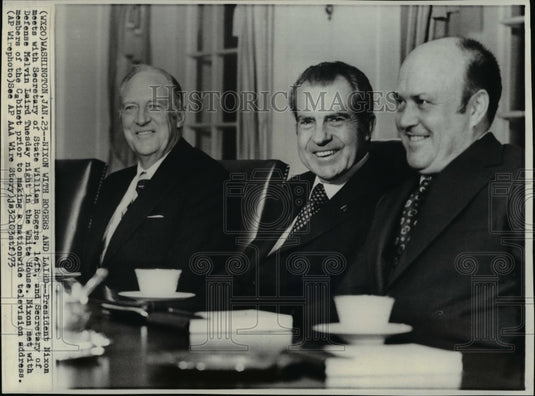 1973 Press Photo Nixon with Rogers&Laird for nationwide TV address at WhiteHouse - Historic Images