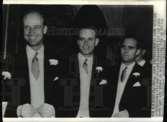 1937 Press Photo Roosevelts and Boettiger at Christ Protestant Episcopal church - Historic Images