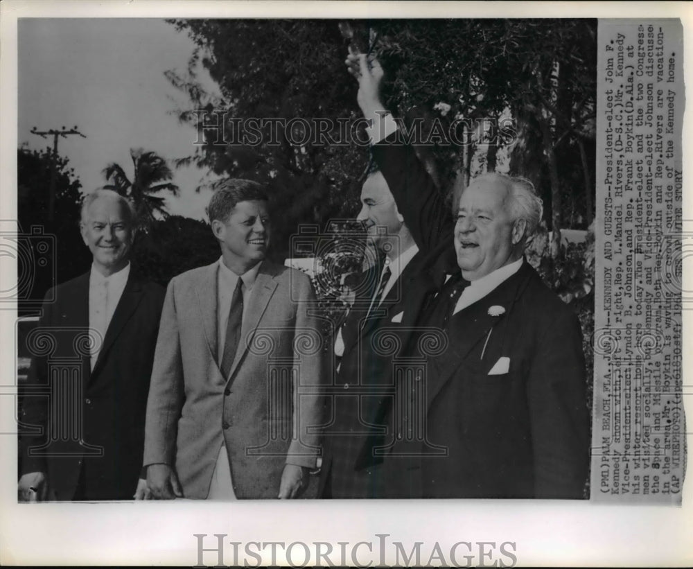 1961 Press Photo Kennedy and guests at his winter resort home - Historic Images