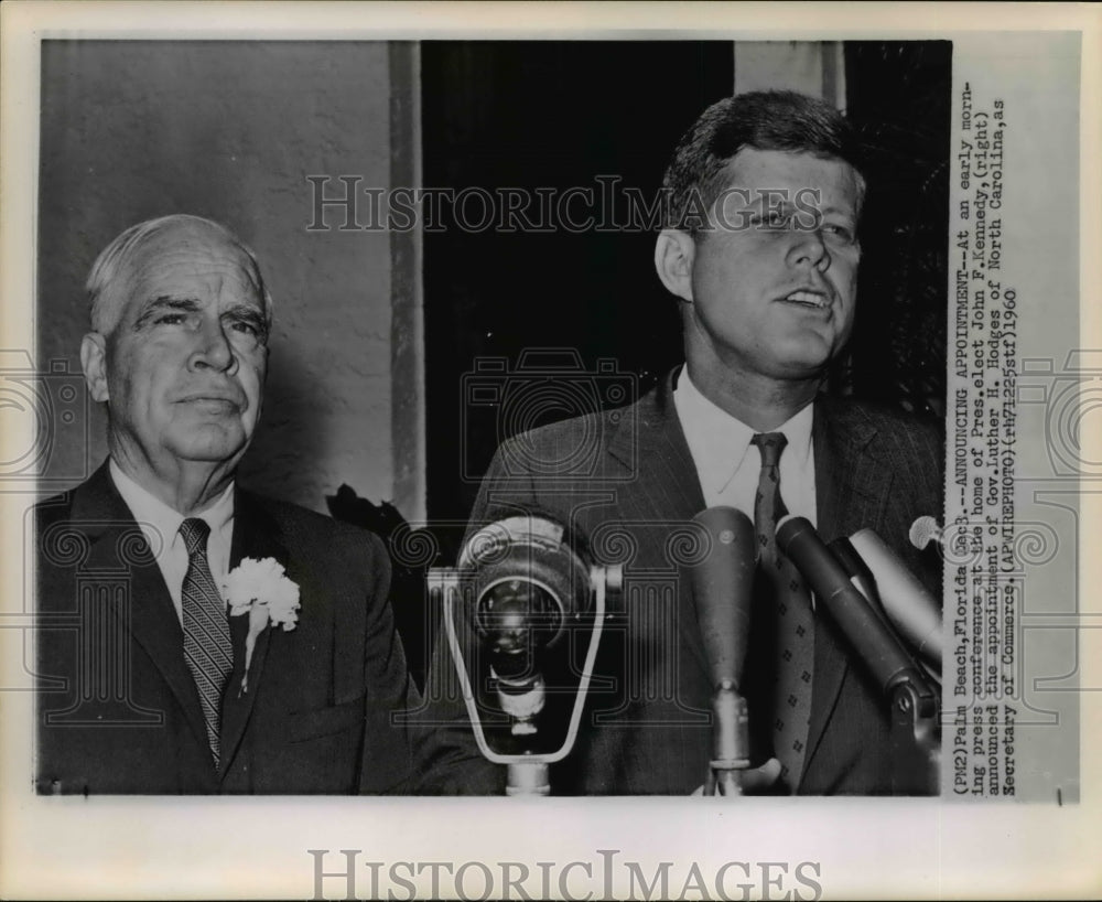 1960 Press Photo Press conference at the home of Pres. elect John F. Kennedy - Historic Images