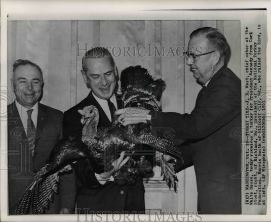 1961 Press Photo JB West, chief usher at the White House receives turkey for JFK - Historic Images