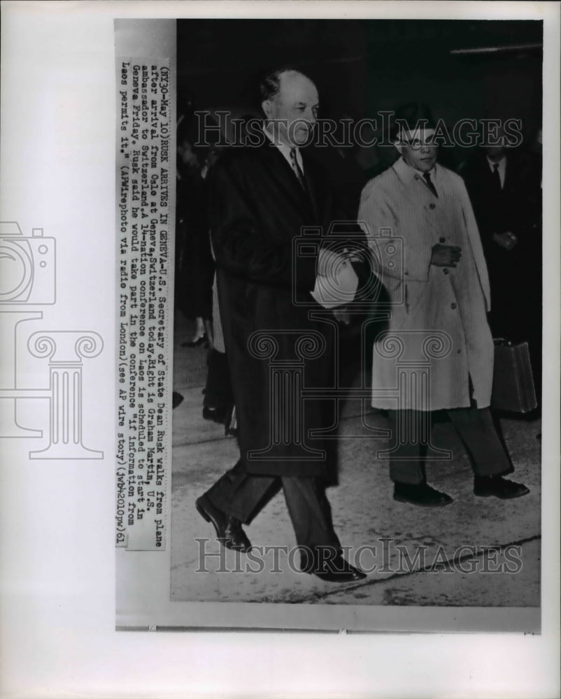 1961 Wire Photo Rusk walks from plane after arrival from Oslo at Geneva, Swit. - Historic Images