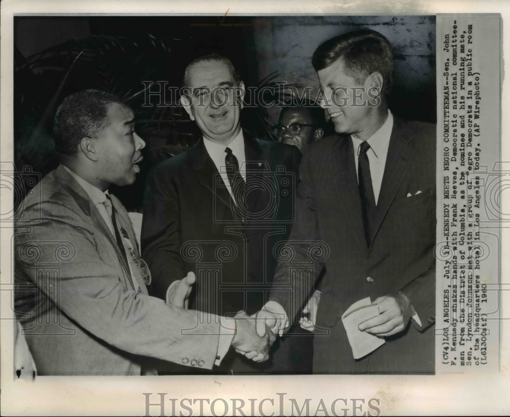 1960 Press Photo Sen.Kennedy meets Nego Committeeman in Los Angeles - Historic Images