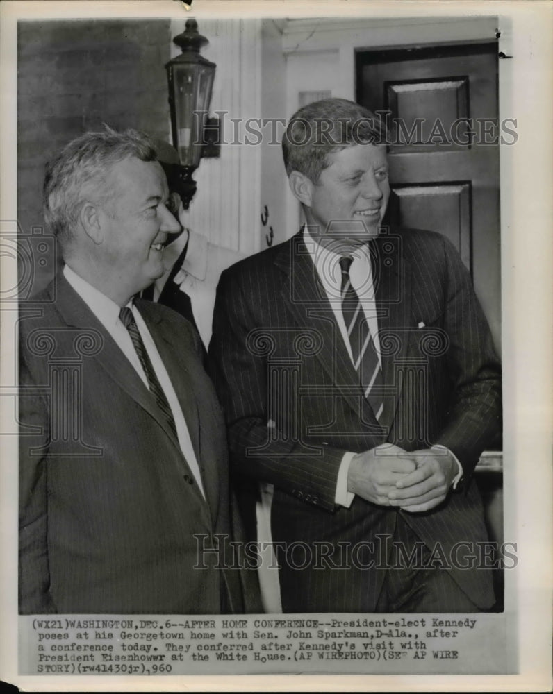 1960 Press Photo President-elect John F Kennedy poses at his Georgetown home - Historic Images