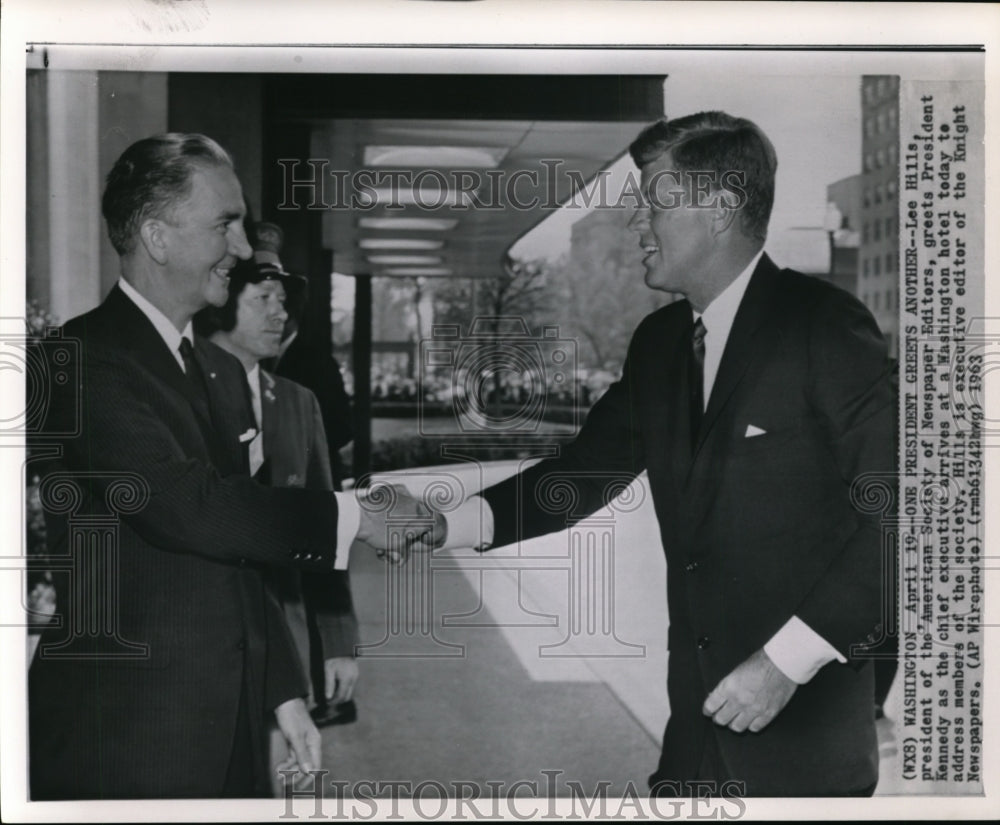 1963 Press Photo Lee Hills, pres. of the American Society of Newspaper Editors - Historic Images