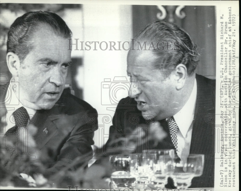 1972 Press Photo US President Richard M. Nixon is in vivid conversation - Historic Images