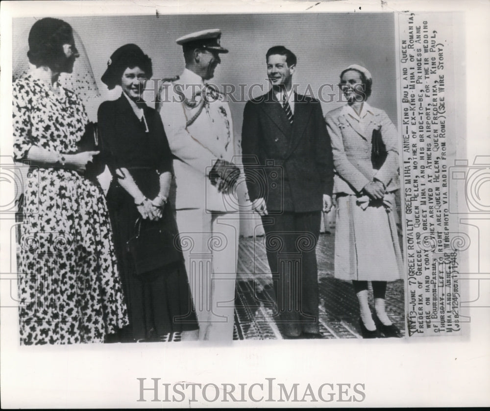 1948 Press Photo Mihai and Anne welcome by Greek Royalty in Athens airport - Historic Images