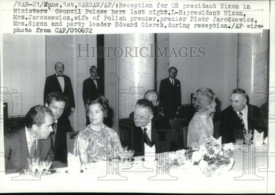 1972 Press Photo Pres Richard Nixon in Ministers Council Palace, Warsaw, Poland - Historic Images