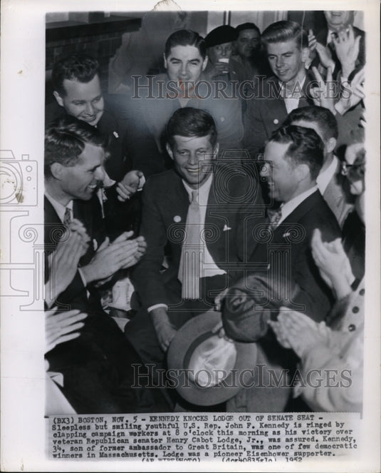 1952 Press Photo Kennedy wins over Lodge congratulates by campaign workers - Historic Images