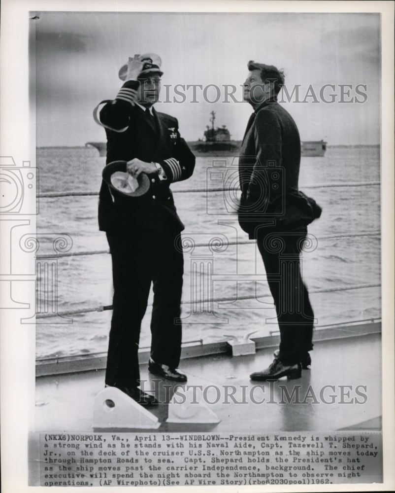 1962 Press Photo President Kennedy with Naval Aide Capt Tazawell T. Shepard Jr. - Historic Images