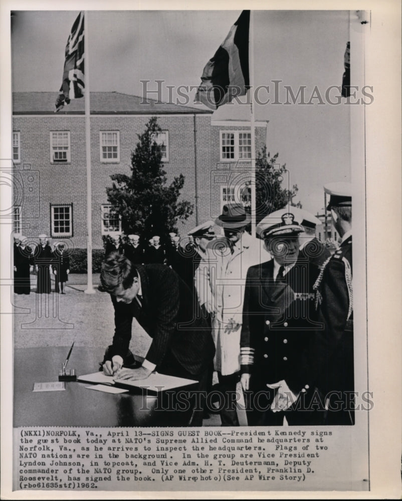 1962 Press Photo Pres. Kennedy signs guest list at NATO&#39;s Supreme Allied Command - Historic Images