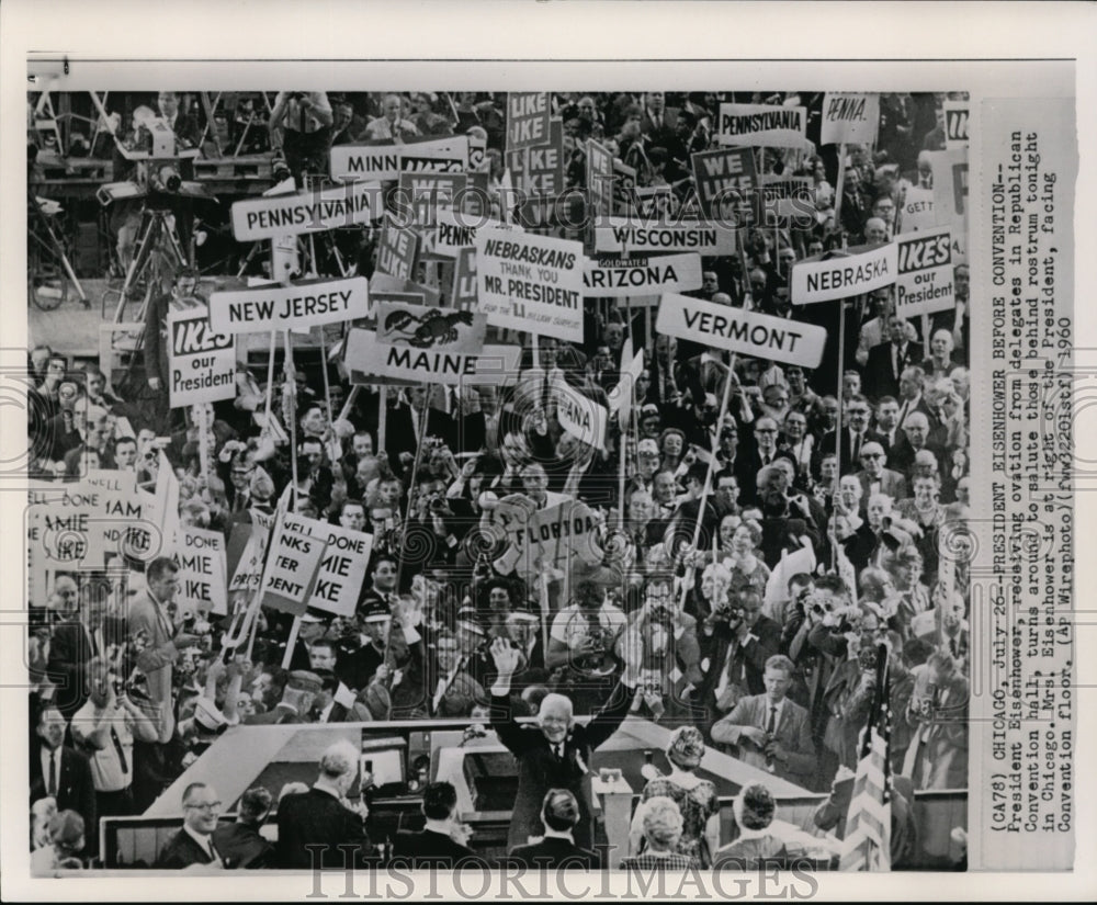 1960 Press Photo President Eisenhower on ovation from delegates in Republican - Historic Images