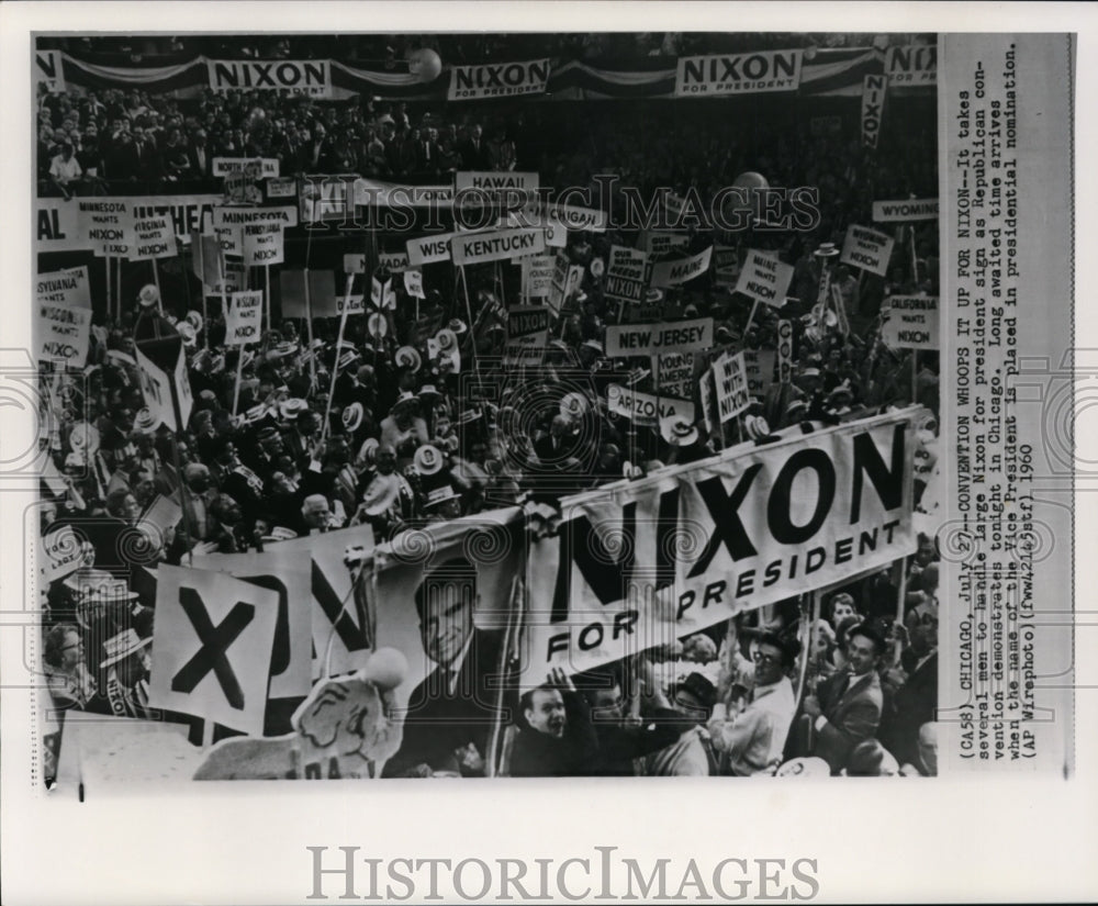 1960 Press Photo Republican Convention demonstrates on Vice President Nixon - Historic Images