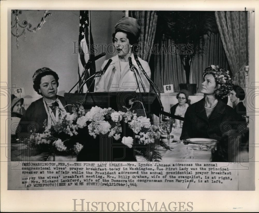 1964 Press Photo Mrs.Lyndon Addresses the Annual Congressional Wives Prayer - Historic Images