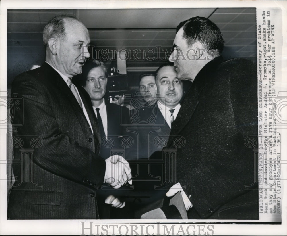 1961 Press Photo Dean Rusk and Andrei A.Gromyko Shake Hands as They Say Goodbye - Historic Images