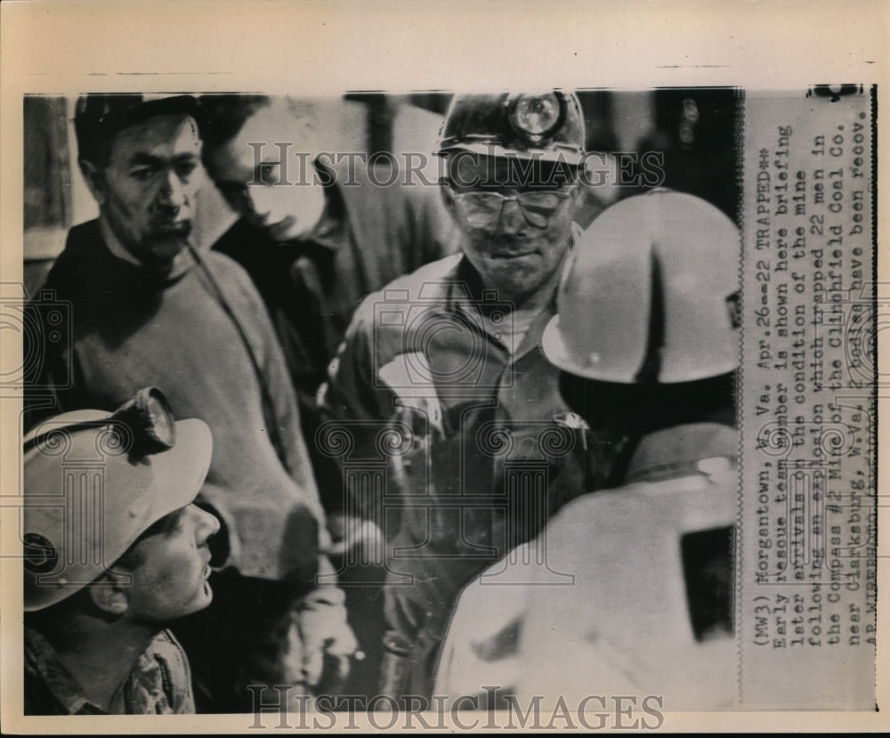 1963 Wire Photo Early rescue team member to be brief to rescue trapped miners - Historic Images