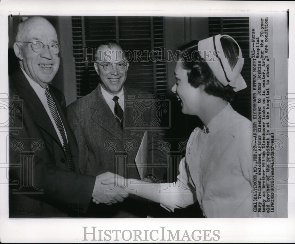 1957 Eisenhower brothers welcomes at Johns Hopkins Hospital - Historic Images