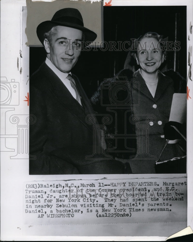 1956 Margaret Truman with New York Times newsman E.C. Daniel Jr. - Historic Images