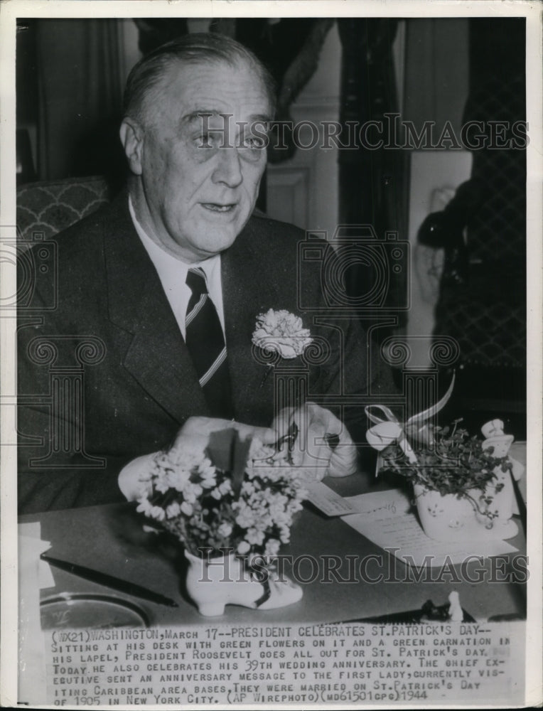 1944 Press Photo President Roosevelt Celebrates St. Patrick&#39;s Day and Anniversar - Historic Images