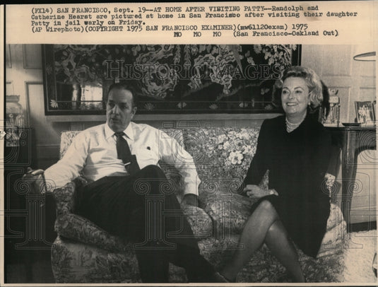 1975 Randolph and Catherine Hearet at their home in San Francisco - Historic Images