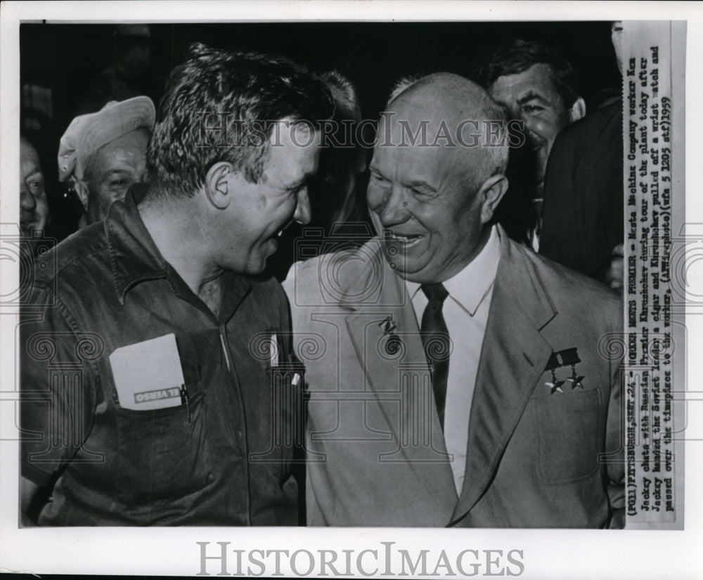 1959 Press Photo Ken Jackey chats with Russian Premier Krushohev during tour- Historic Images