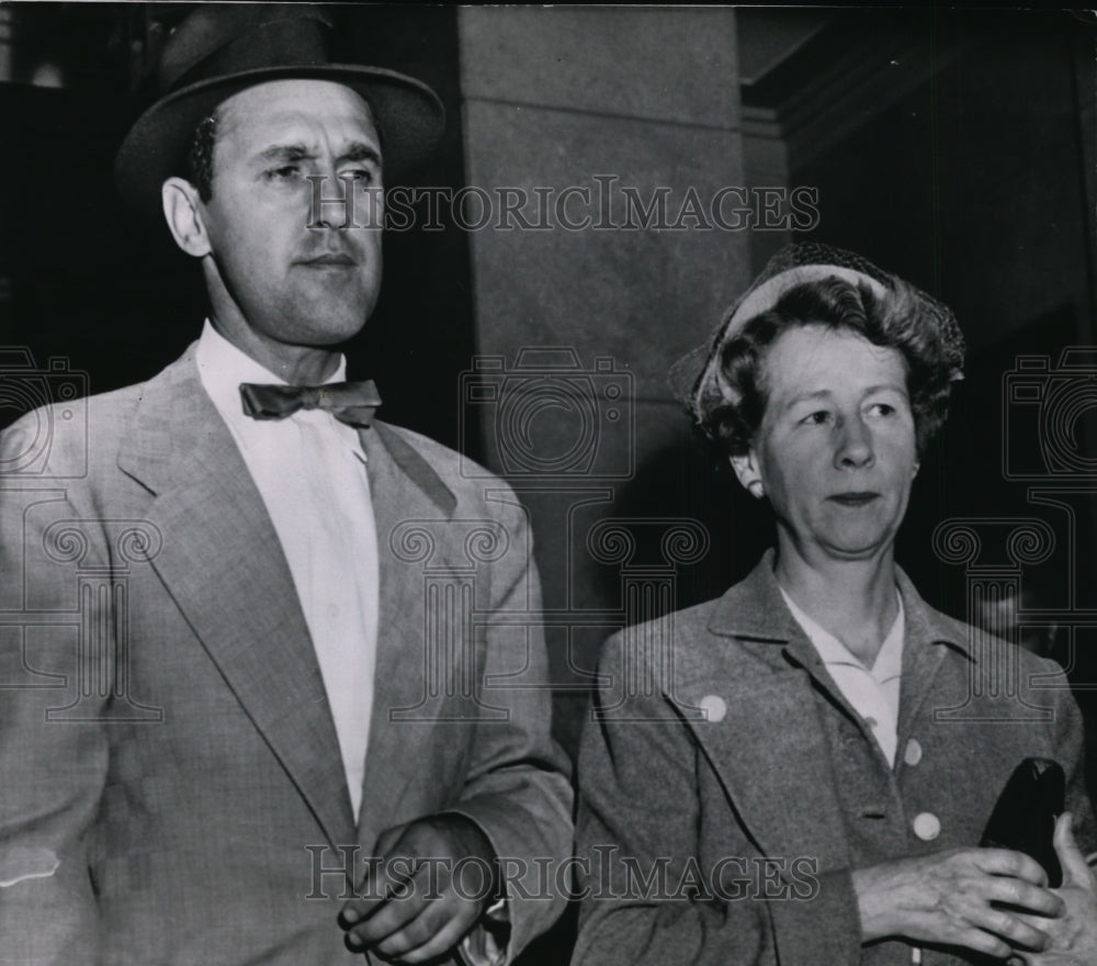 1954 Press Photo Victor Filimon and Mrs Maria White are the new jury in a trial-Historic Images