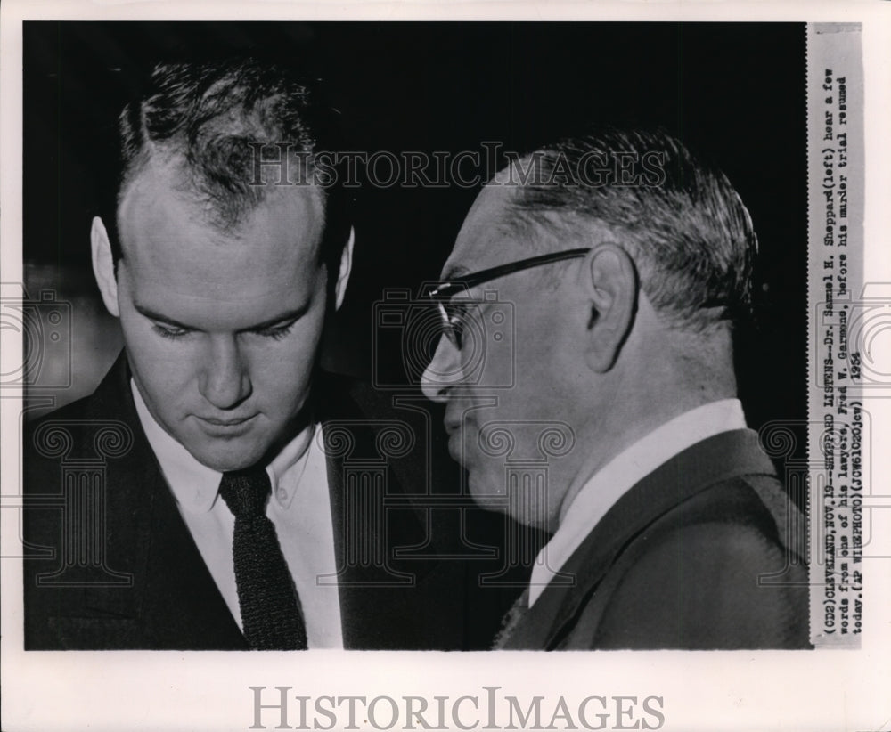 1954 Samuel Sheppard and lawyer Fred Garmons-murder case trial - Historic Images